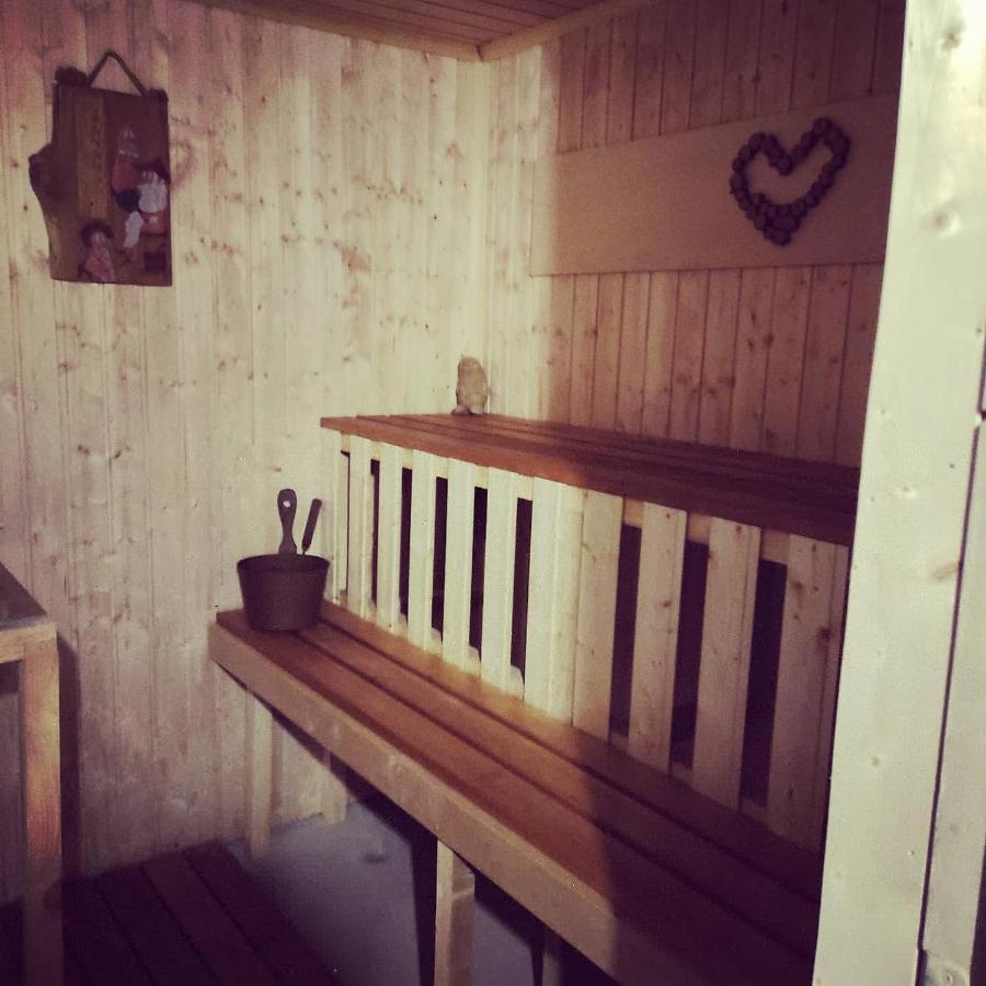 B&B Rando & Kaerdi Juures Oue Lyuganuse Buitenkant foto